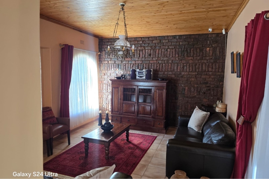 4 Bedroom Property for Sale in Hillcrest Northern Cape